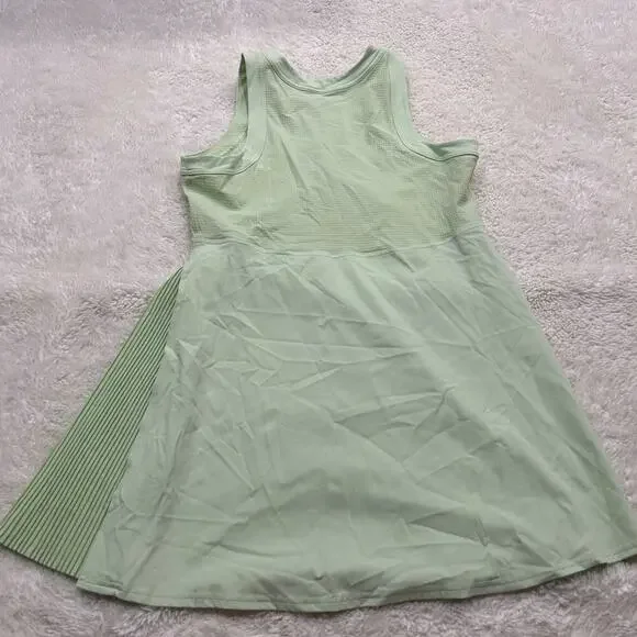 Lululemon Womens Tiered Pleats Tennis Dress Kohlrabi Green Sz 8 Preppy Clean - Picture 2 of 6